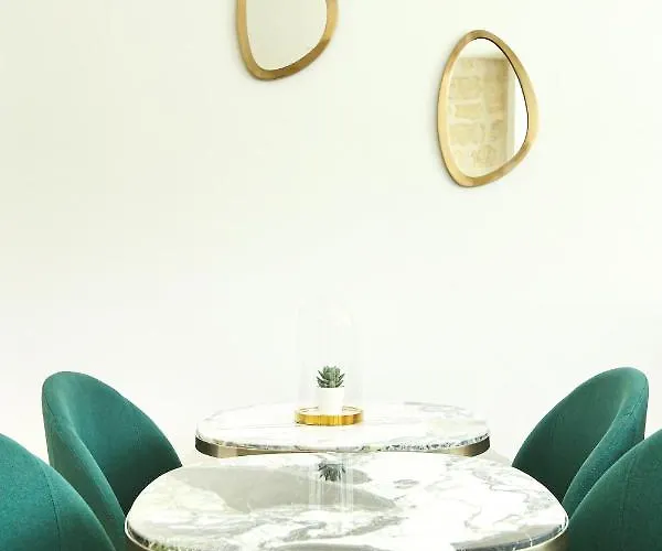 Mbm - Eiffel Tower Lejlighedshotel *